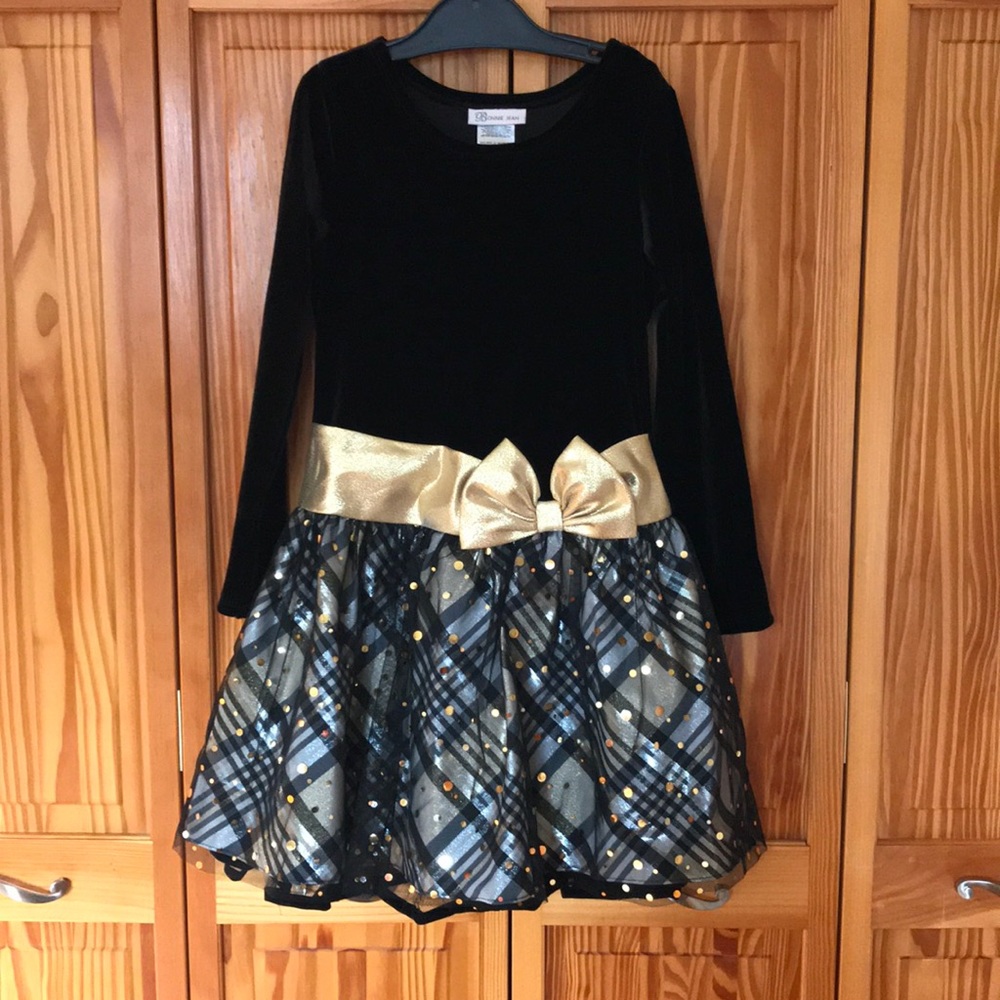 Gorgeous formal dress. Girls size 8